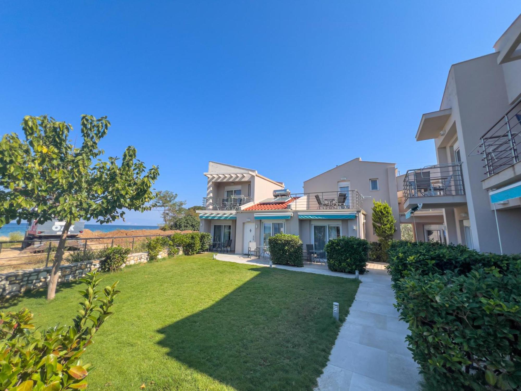Yalos Beach Maisonettes Skala Sotiros Exterior photo
