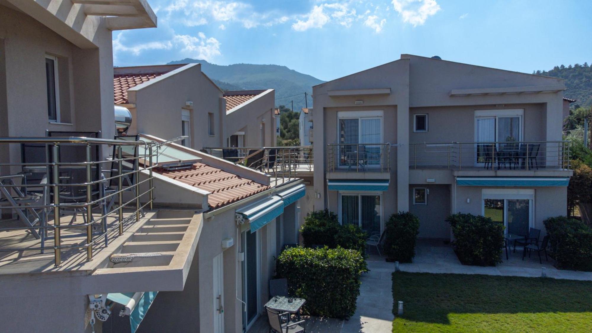 Yalos Beach Maisonettes Skala Sotiros Exterior photo